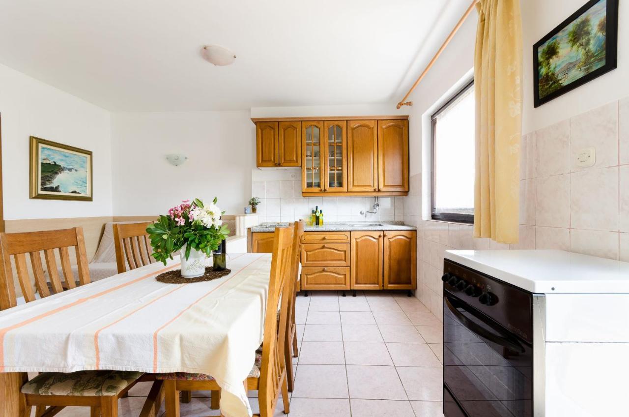 Apartments Drago Баньоле Екстериор снимка