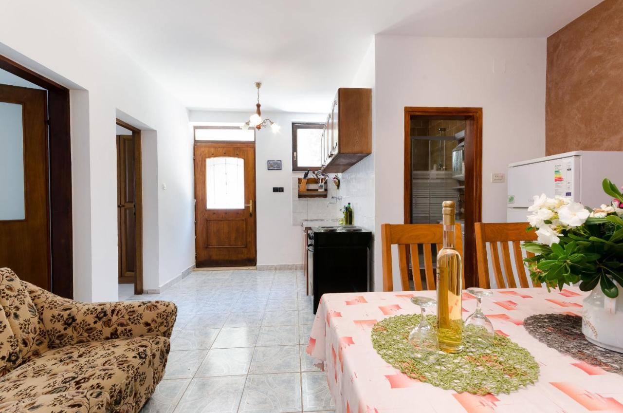 Apartments Drago Баньоле Екстериор снимка