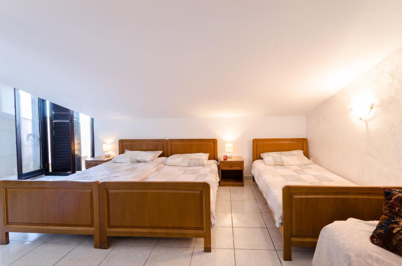 Apartments Drago Баньоле Екстериор снимка