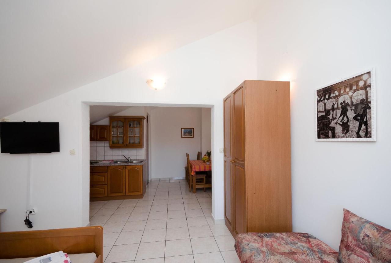 Apartments Drago Баньоле Екстериор снимка
